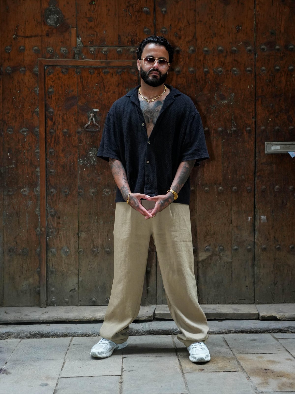 JJ Savani, British session stylist and grooming director